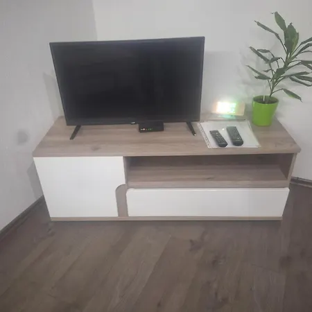 Knezevic Apartamento Kotor Varos